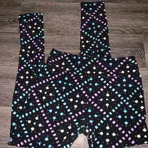 LuLaRoe patterned leggings!